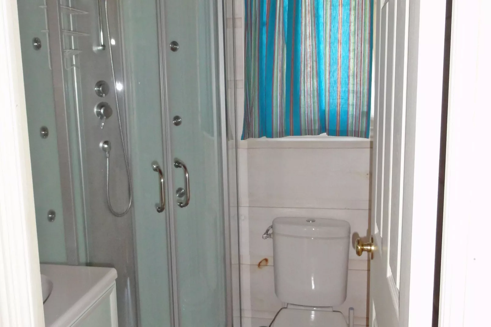 Les Baillis-Bathroom