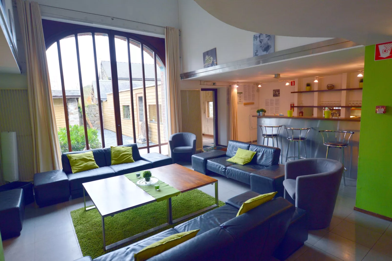 Remonval-Living room