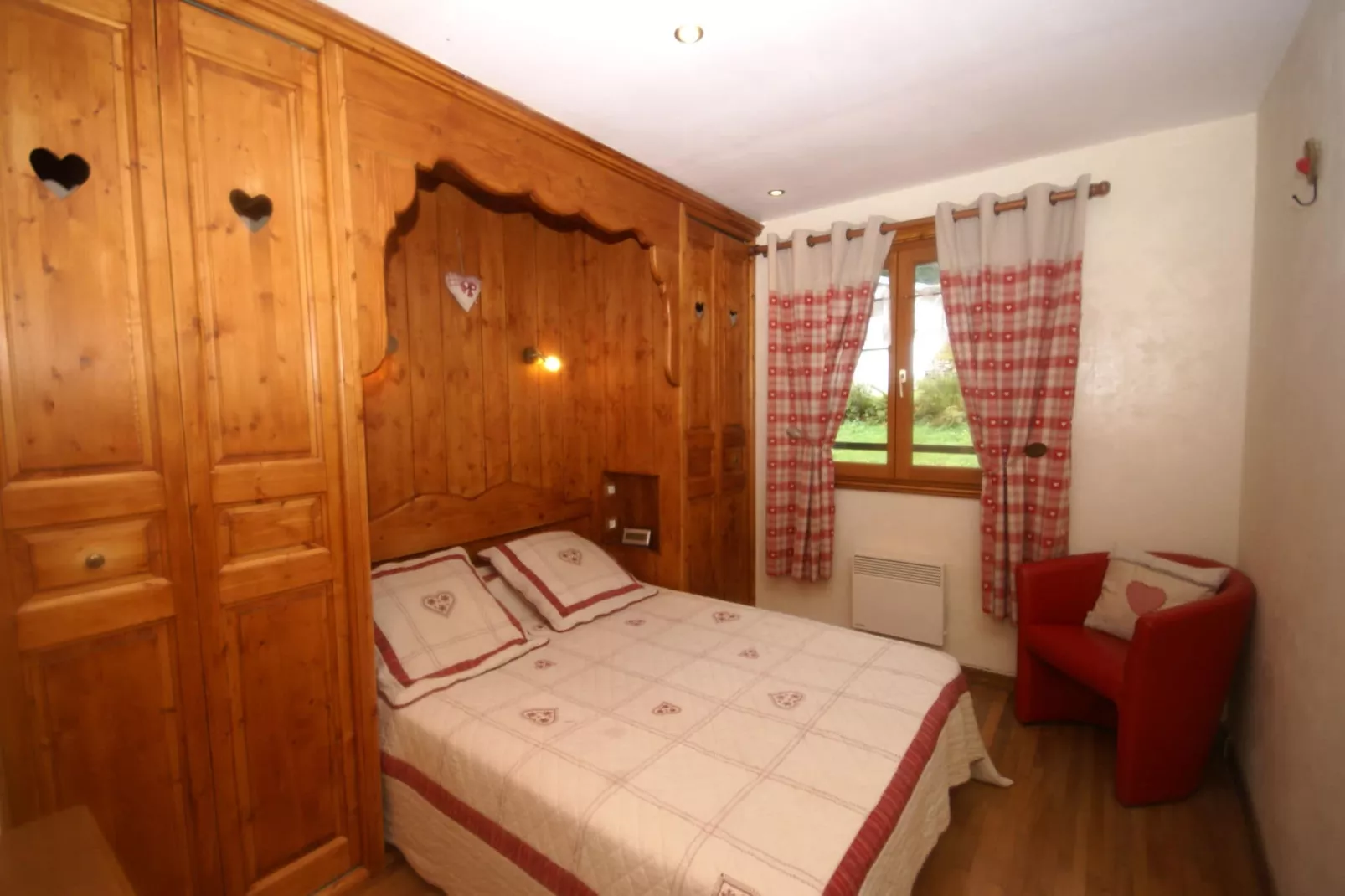 A l'Orée des Bois-Bedroom