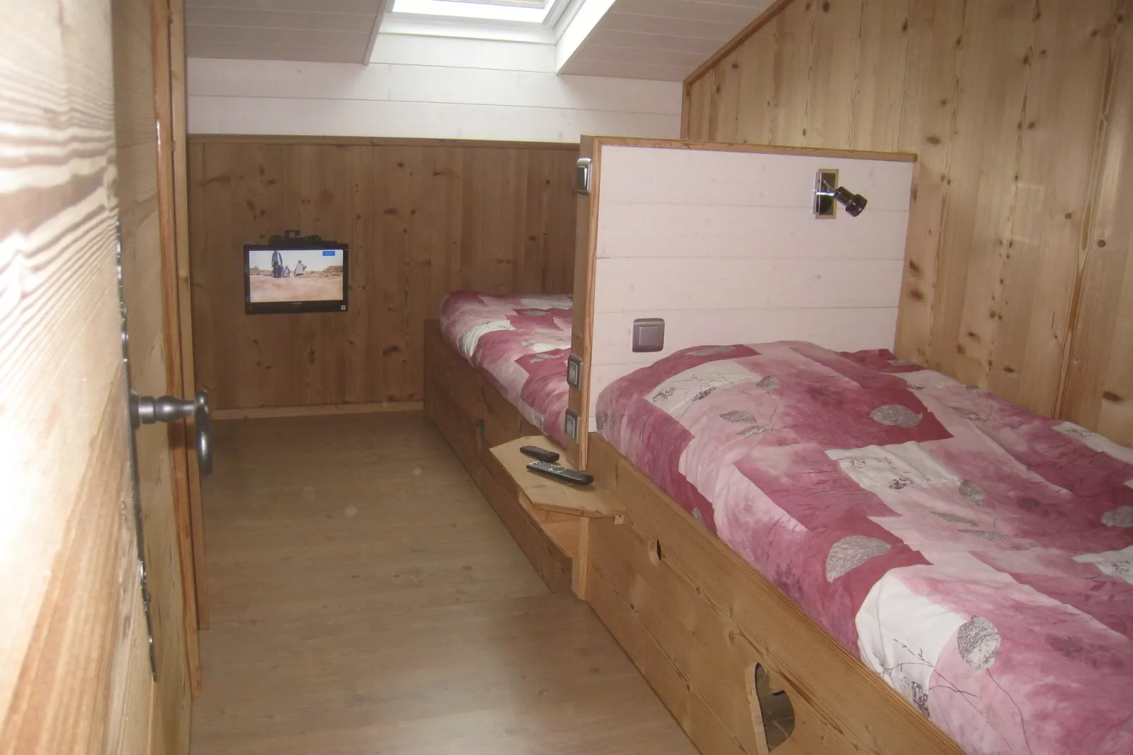 A l'Orée des Bois-Bedroom