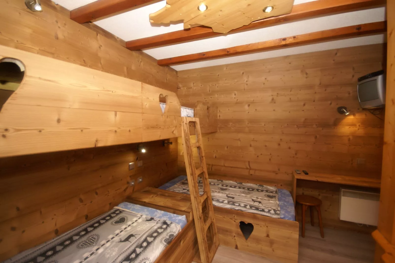 Ronds Chetys-Bedroom