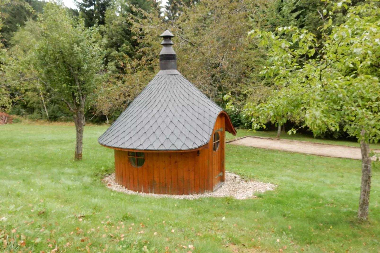 Ronds Chetys-Facilities