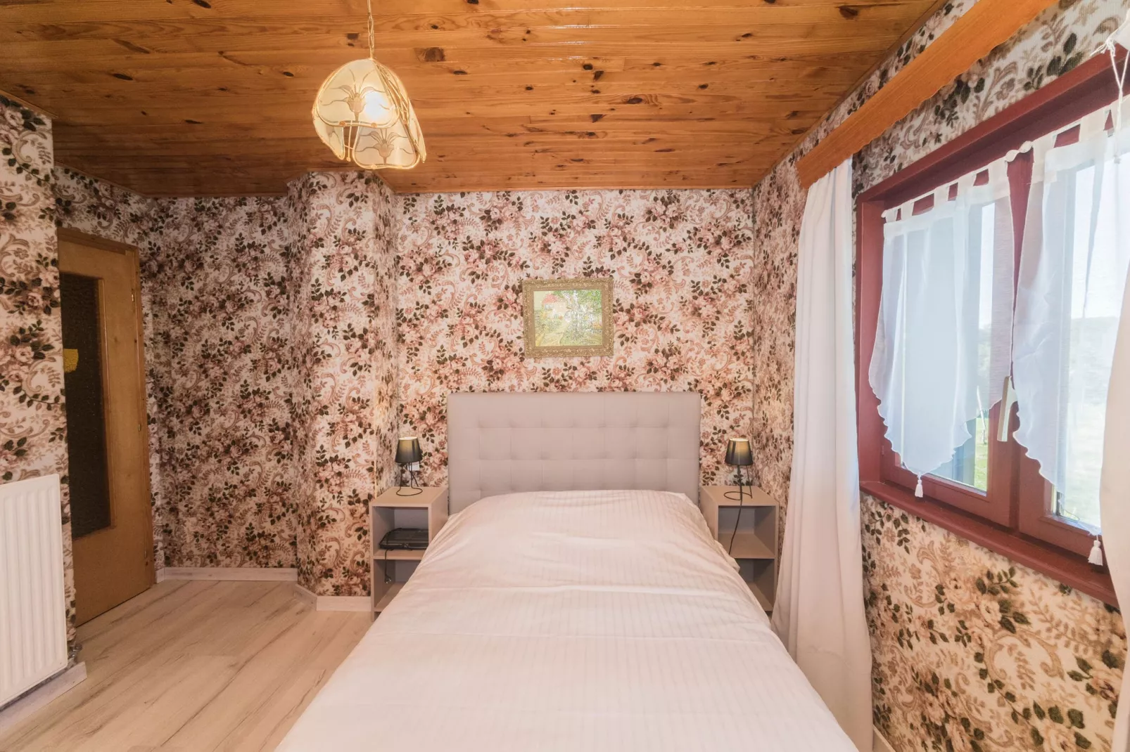 Le Dropt-Bedroom
