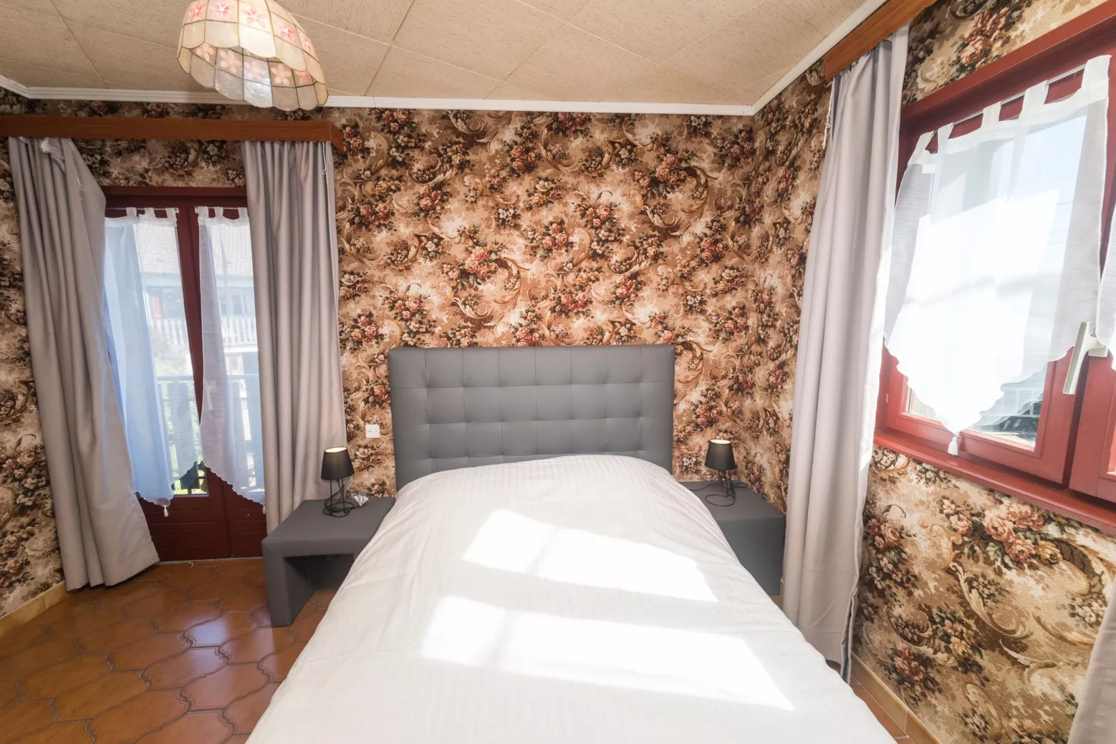 Le Dropt-Bedroom