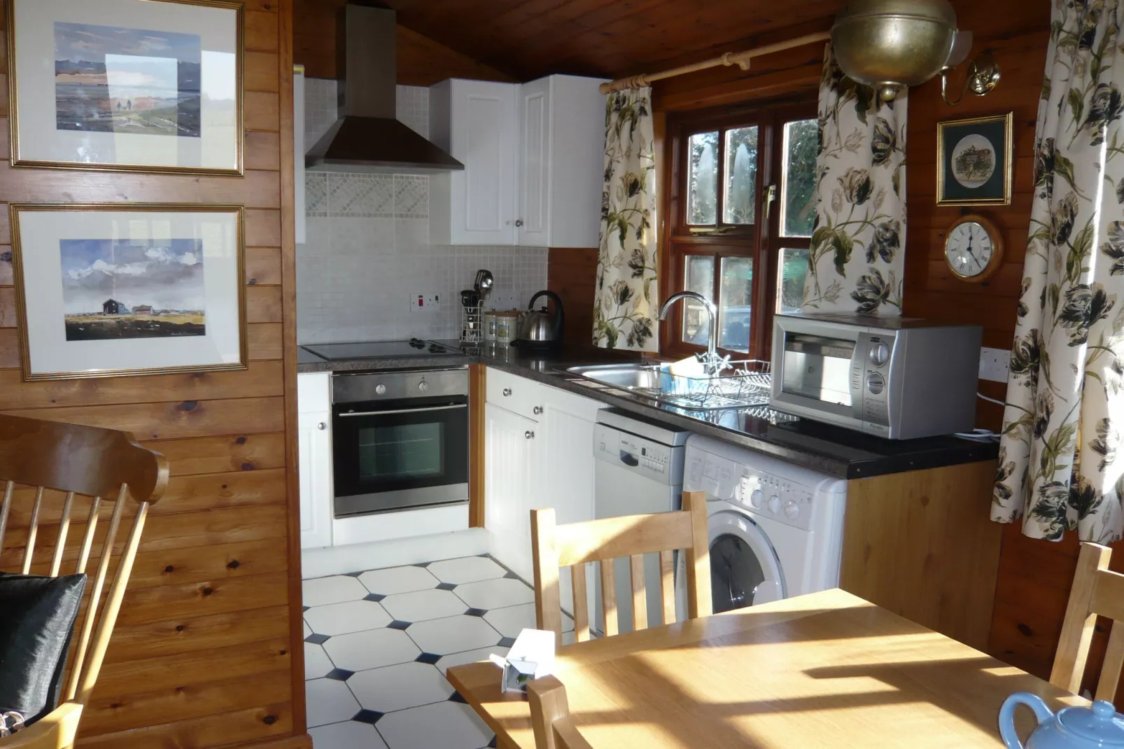 Five Waterings-Kitchen