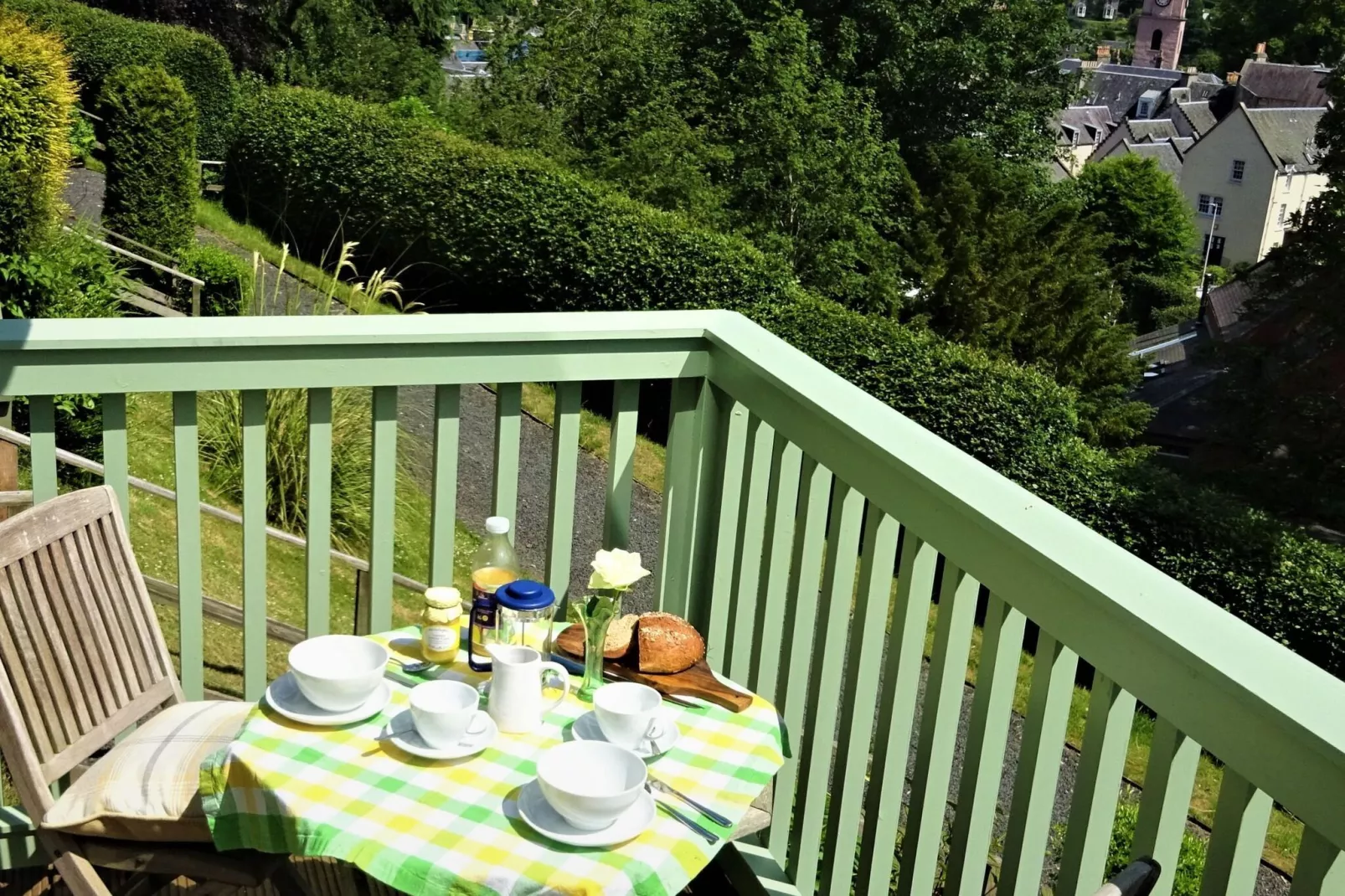 Attractive cottage in garden grounds-Terrace balcony