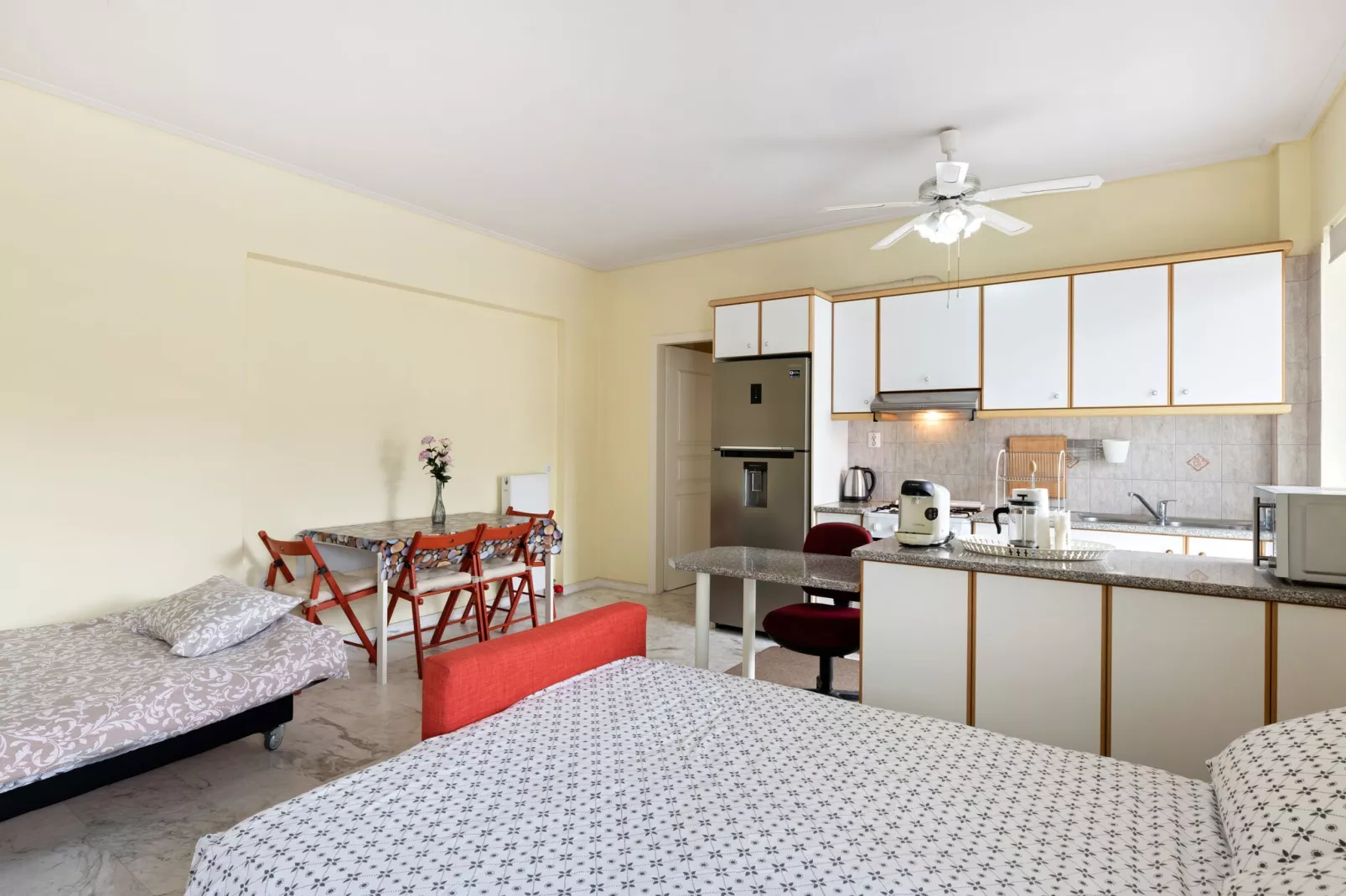 Apartment Outside Athens-Living room