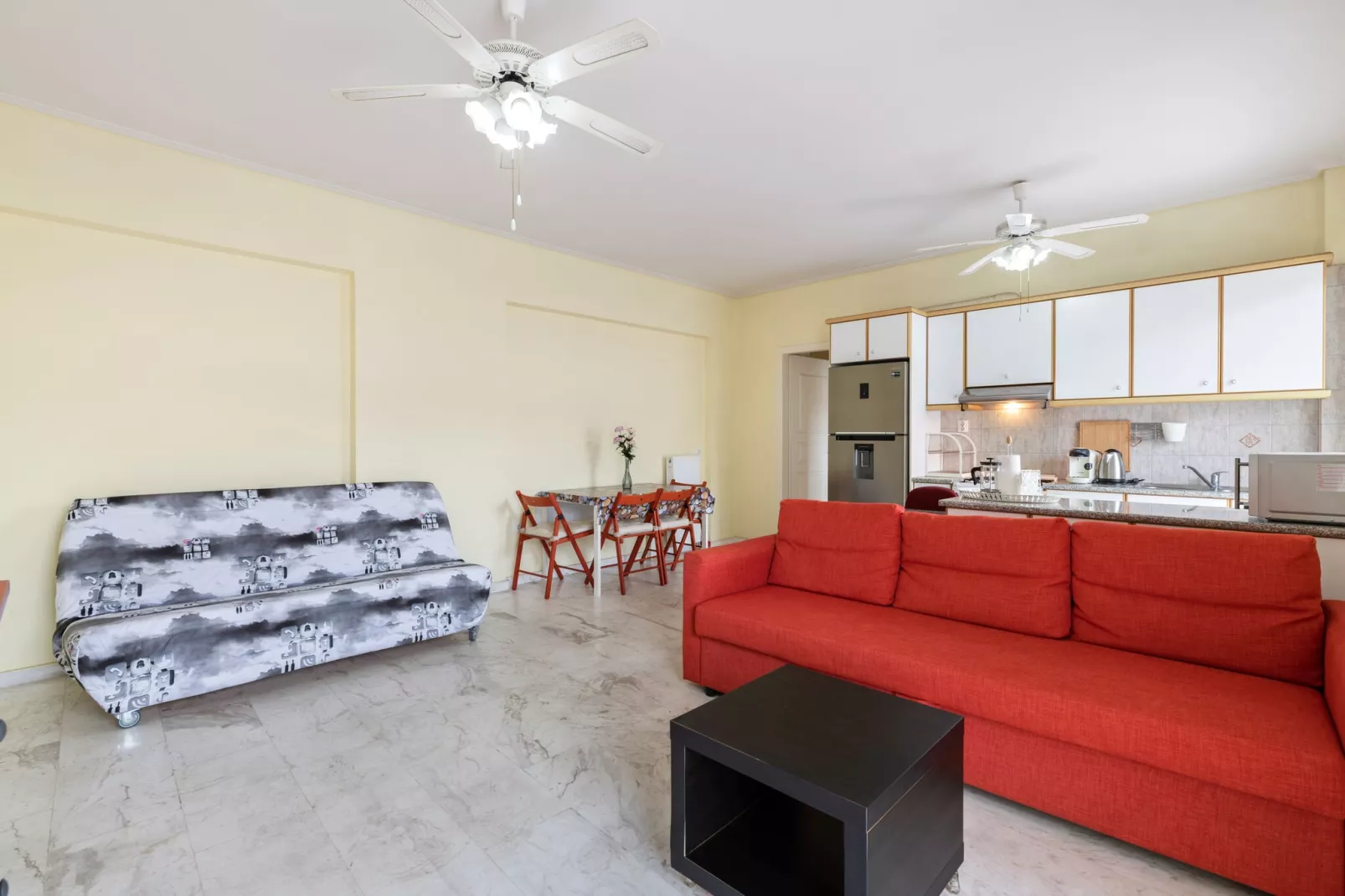 Apartment Outside Athens-Living room