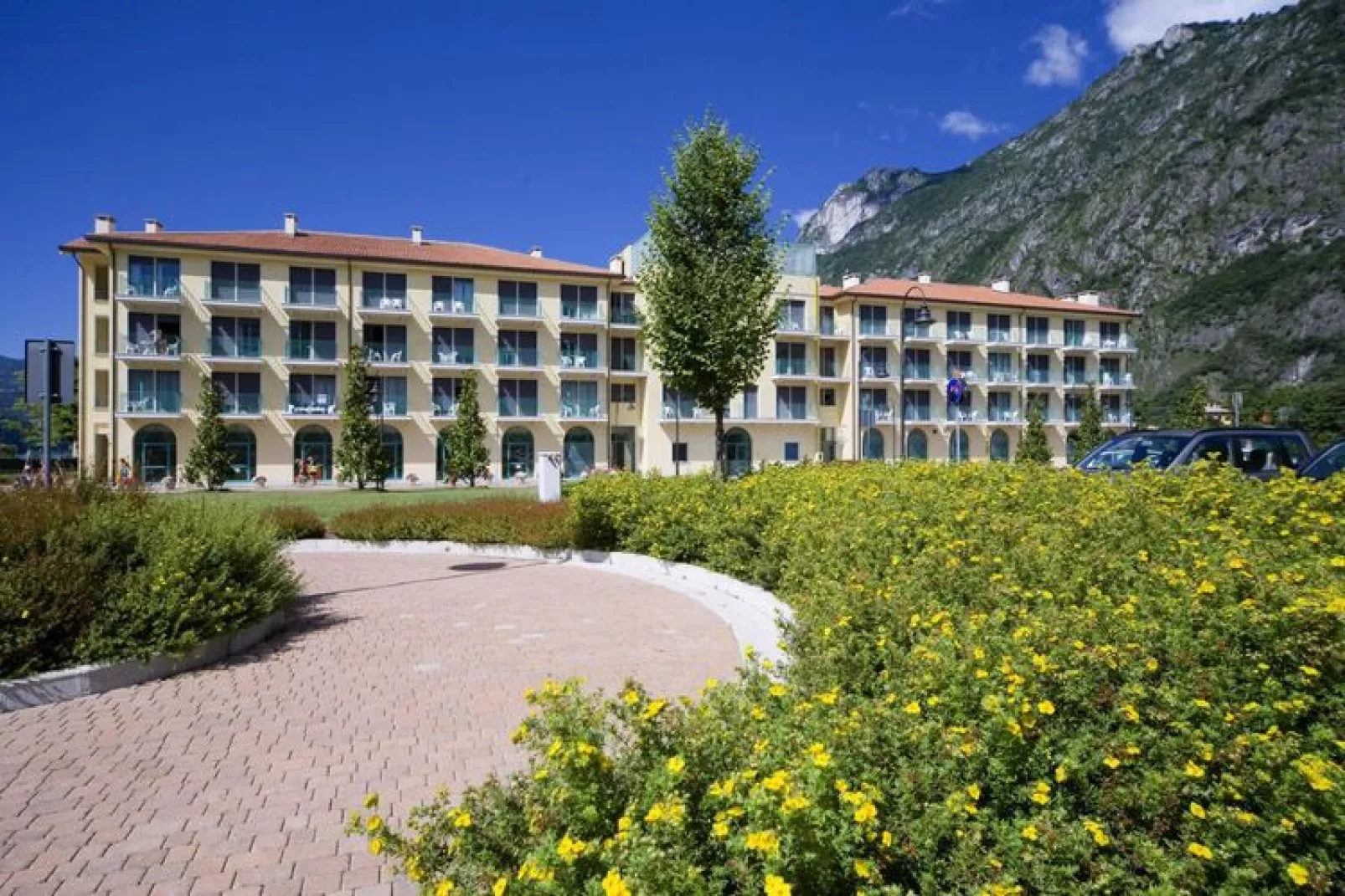 Residence Porto Letizia Porlezza  -B4 Palaca 1-room 4 pax Mountain View Deluxe P1MD4 8204-Exterior summer