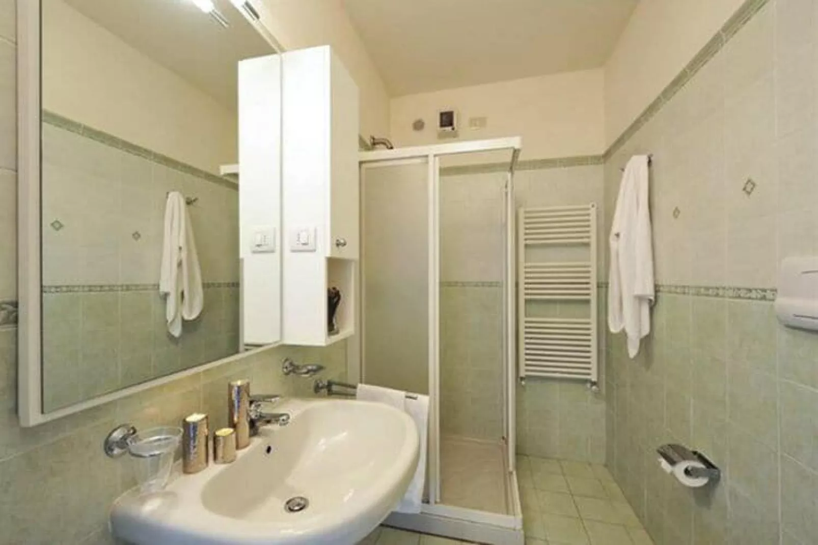 Residence Porto Letizia Porlezza  -B4 Palaca 1-room 4 pax Mountain View Deluxe P1MD4 8204-Bathroom