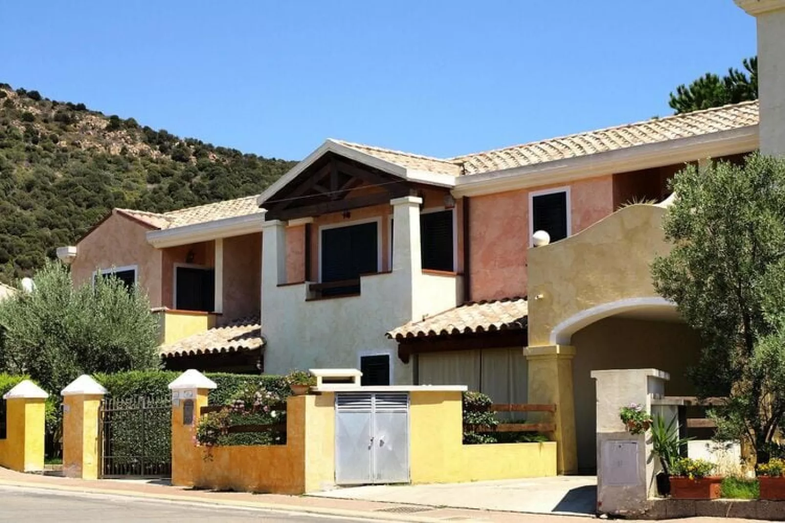 Case Vacanze  Chia-Trilo 4/5-Exterior summer