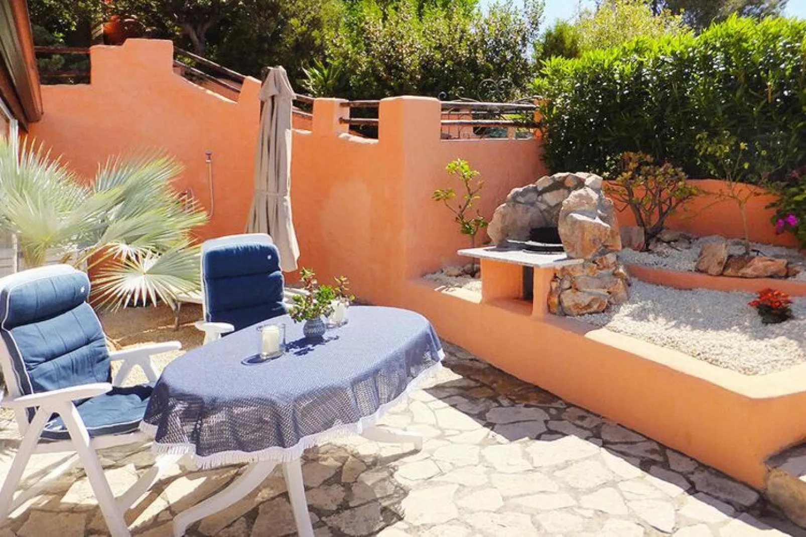 Apartments Santa Margherita di Pula-Trilo 4/5 Jana Margherita-Außenbereich Sommer