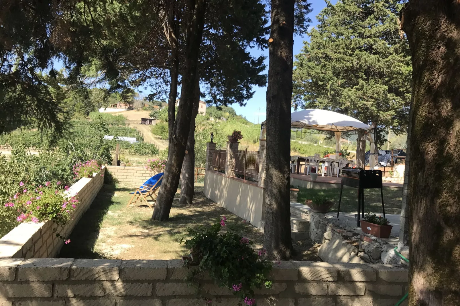 La Casa dei Nonni-Gardens summer