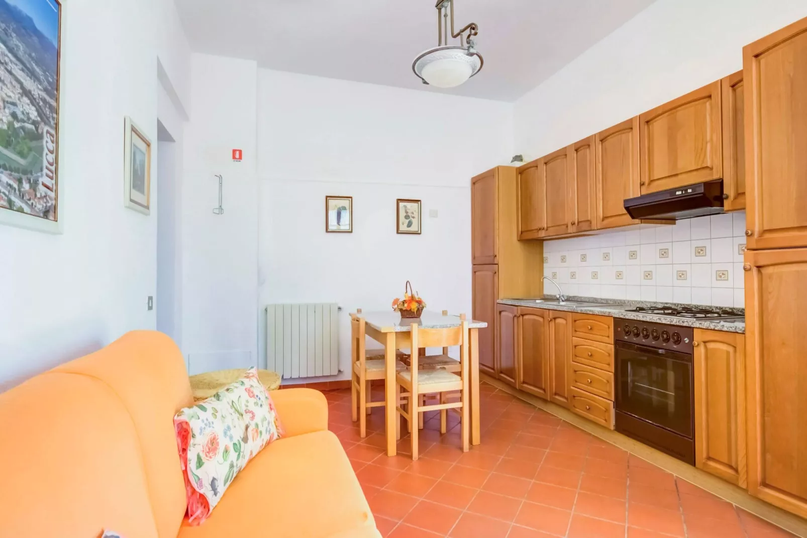 Rosa-Kitchen