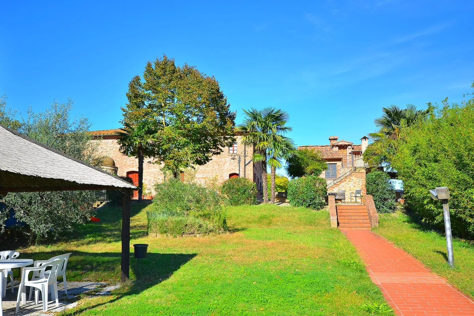 Ciclamino-Gardens summer