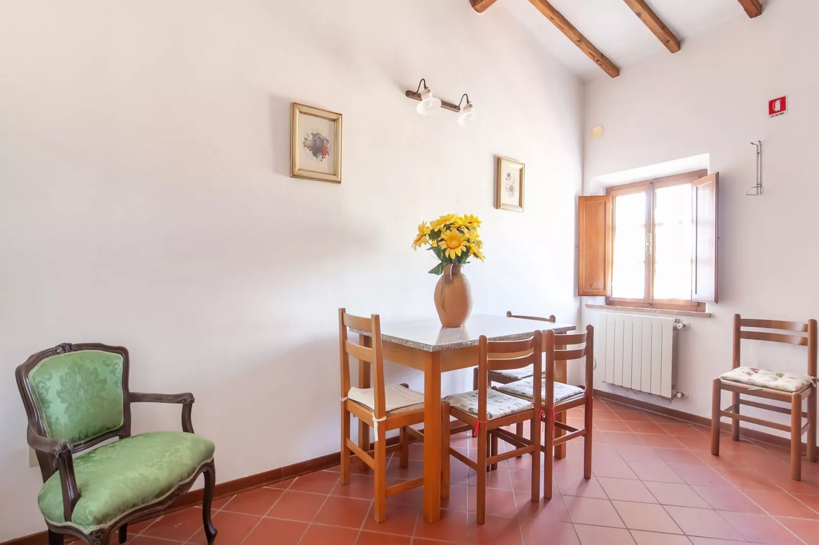 Calendula-Dining room