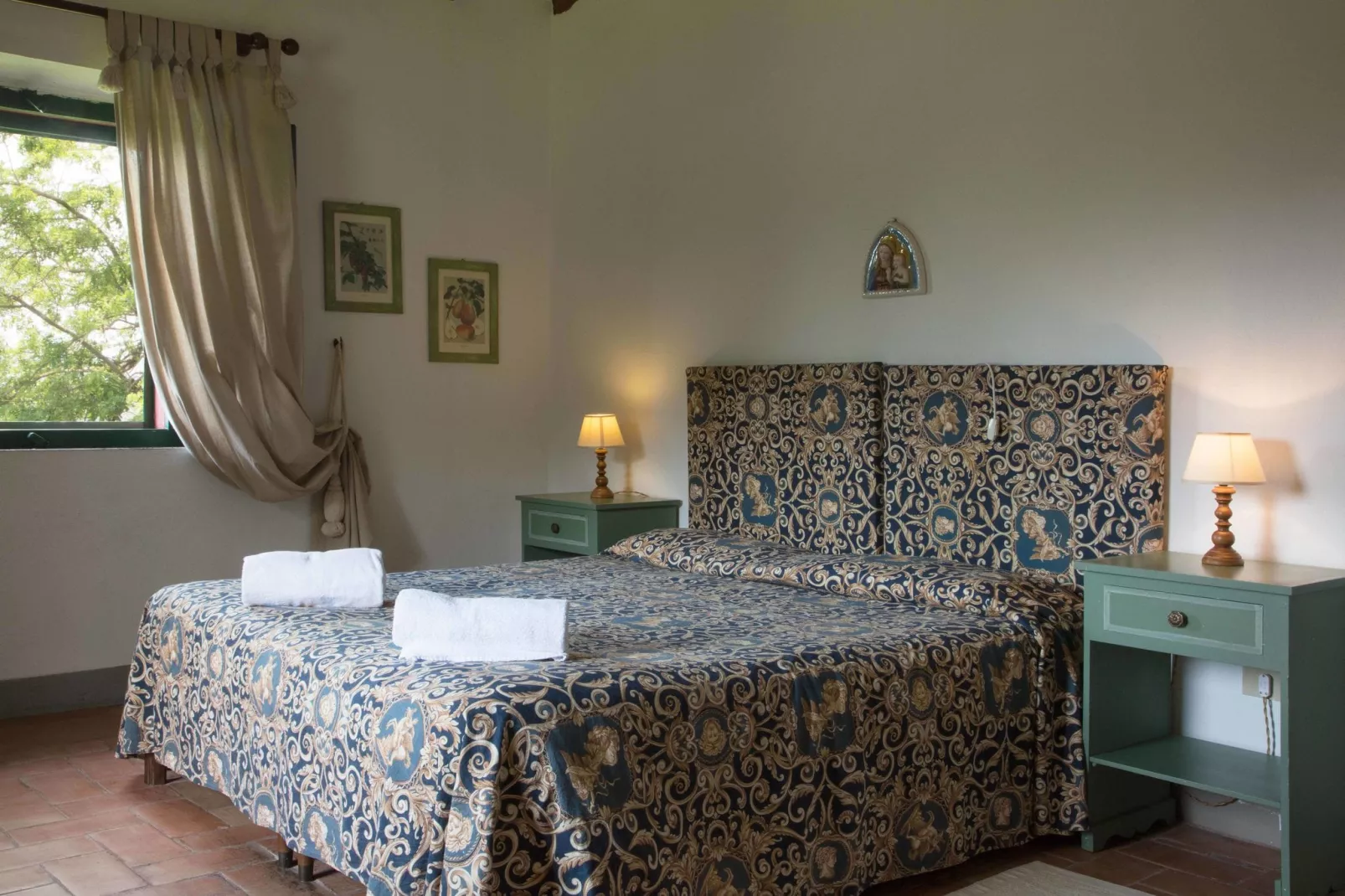 Sole e Luna-Bedroom