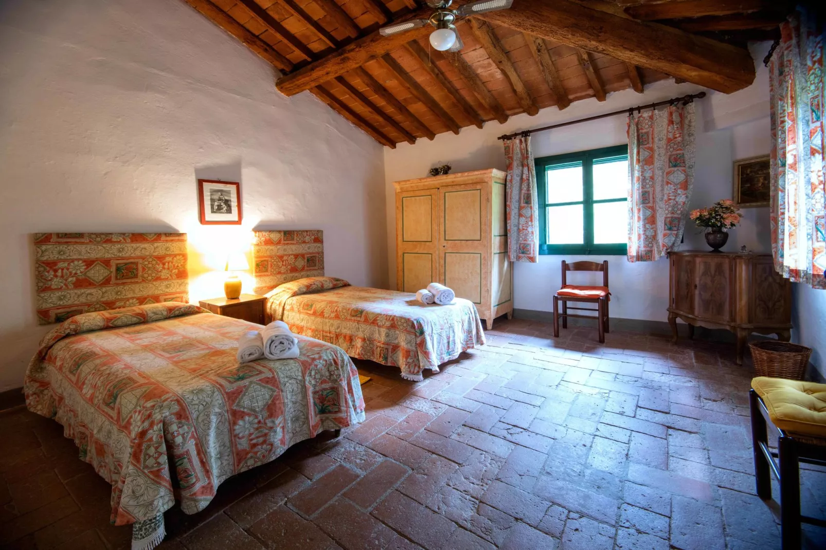 Sole e Luna-Bedroom