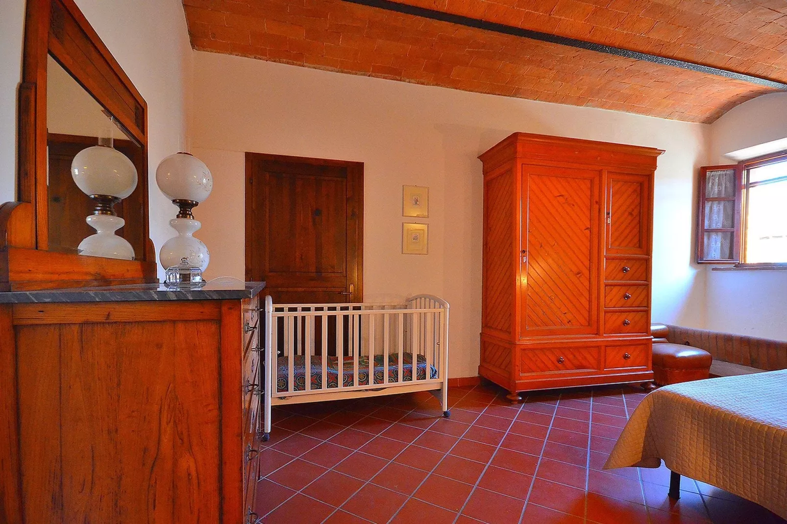 Edera-Bedroom