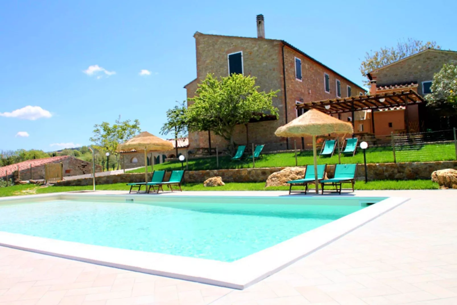 Acquaviva Intero-Schwimmbad