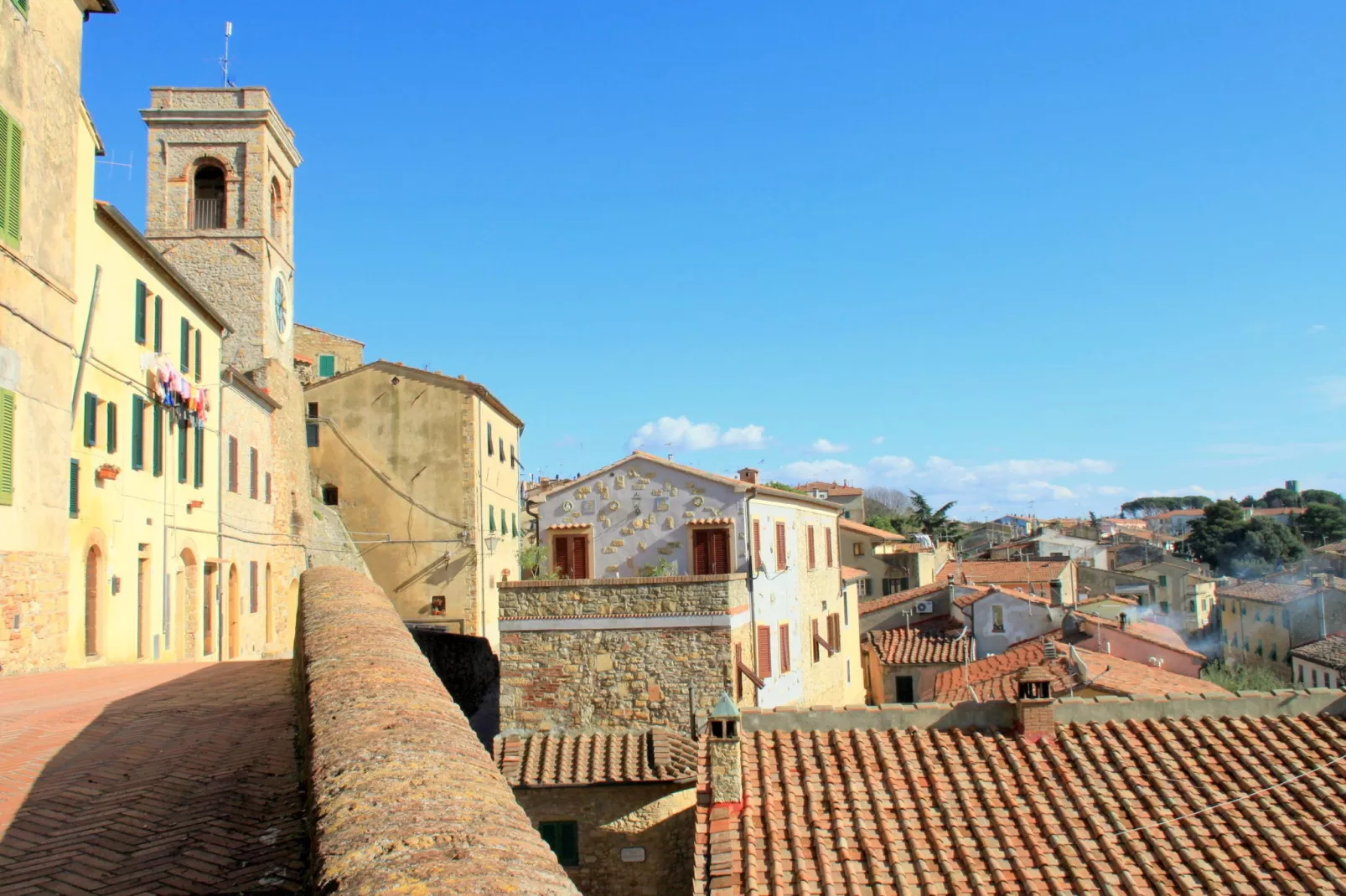Acquaviva Intero-Gebiete Sommer 5 km