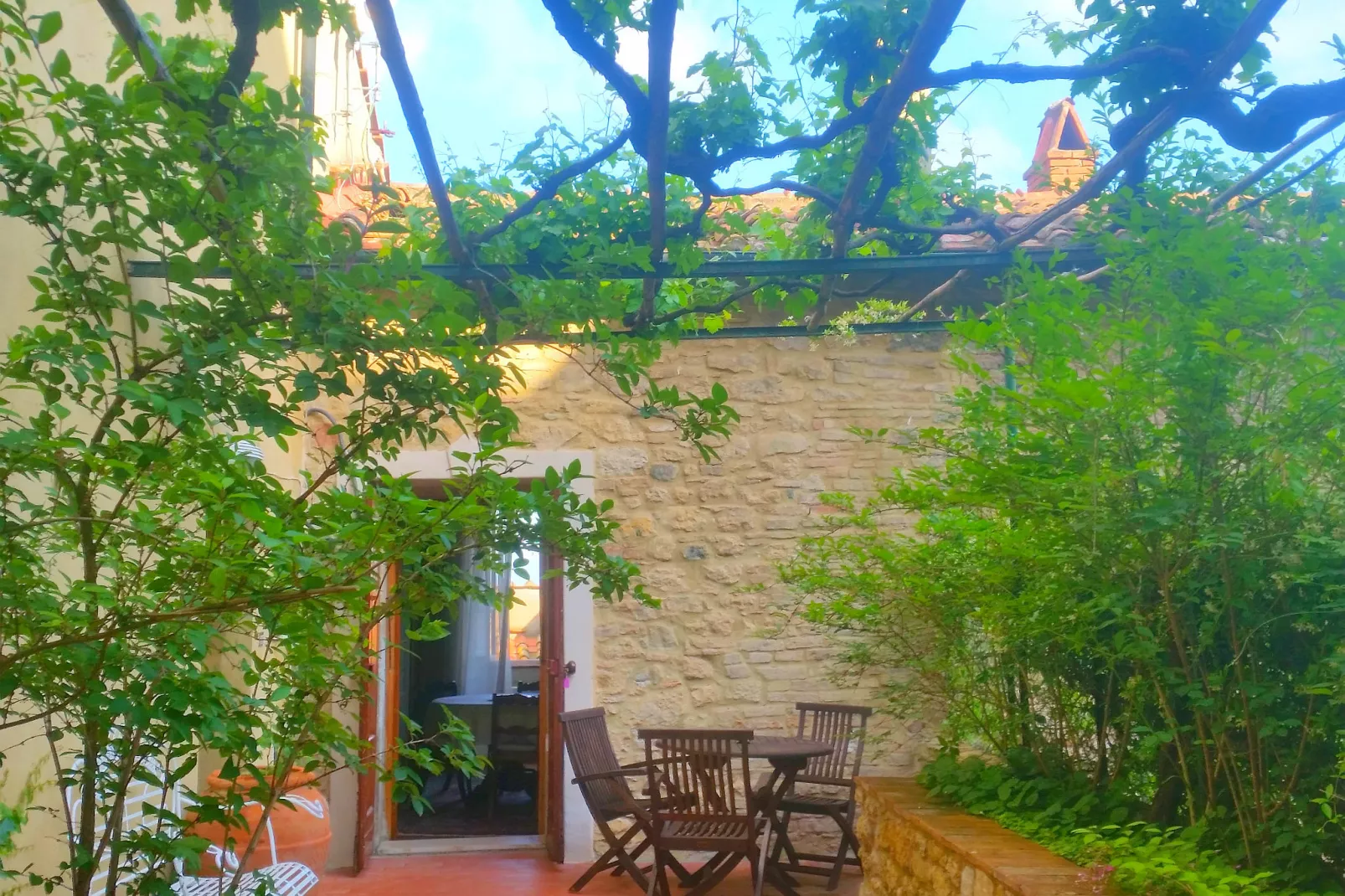 Affreschi-Exterior summer