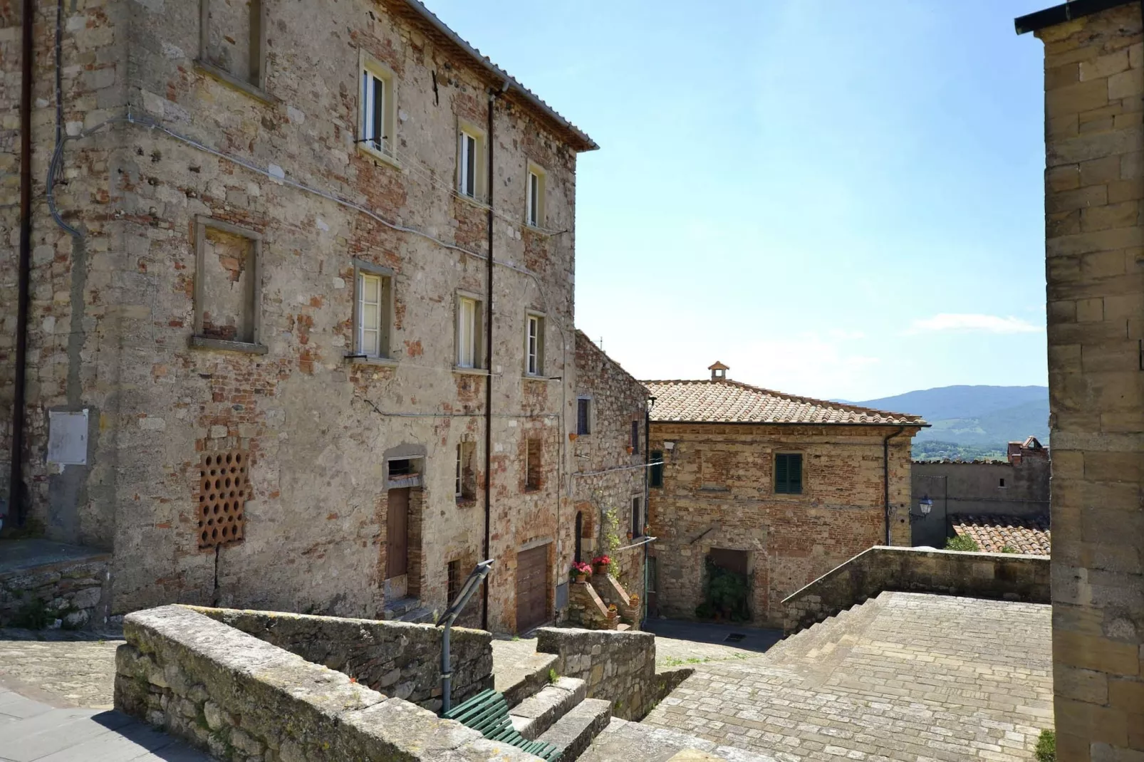 Affreschi-Areas summer 1km