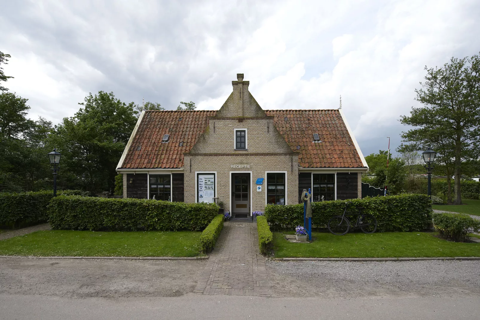Recreatiepark Wiringherlant - Villa 5-Reception hall