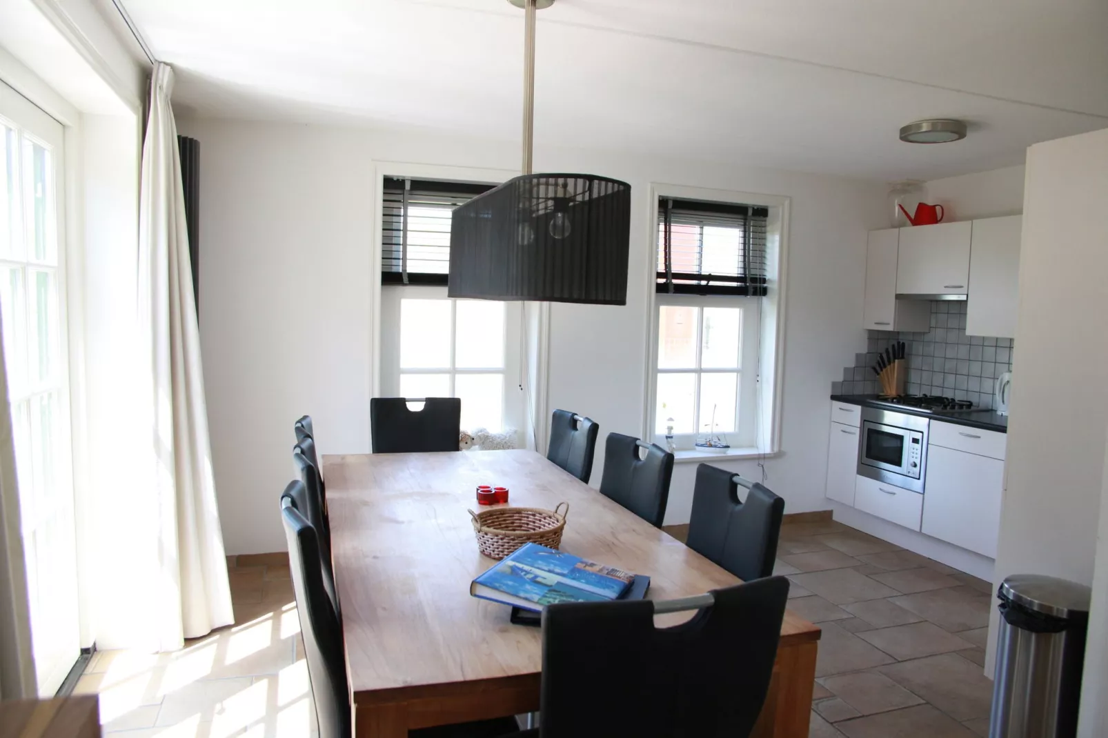 Recreatiepark Wiringherlant - Villa 5-Kitchen