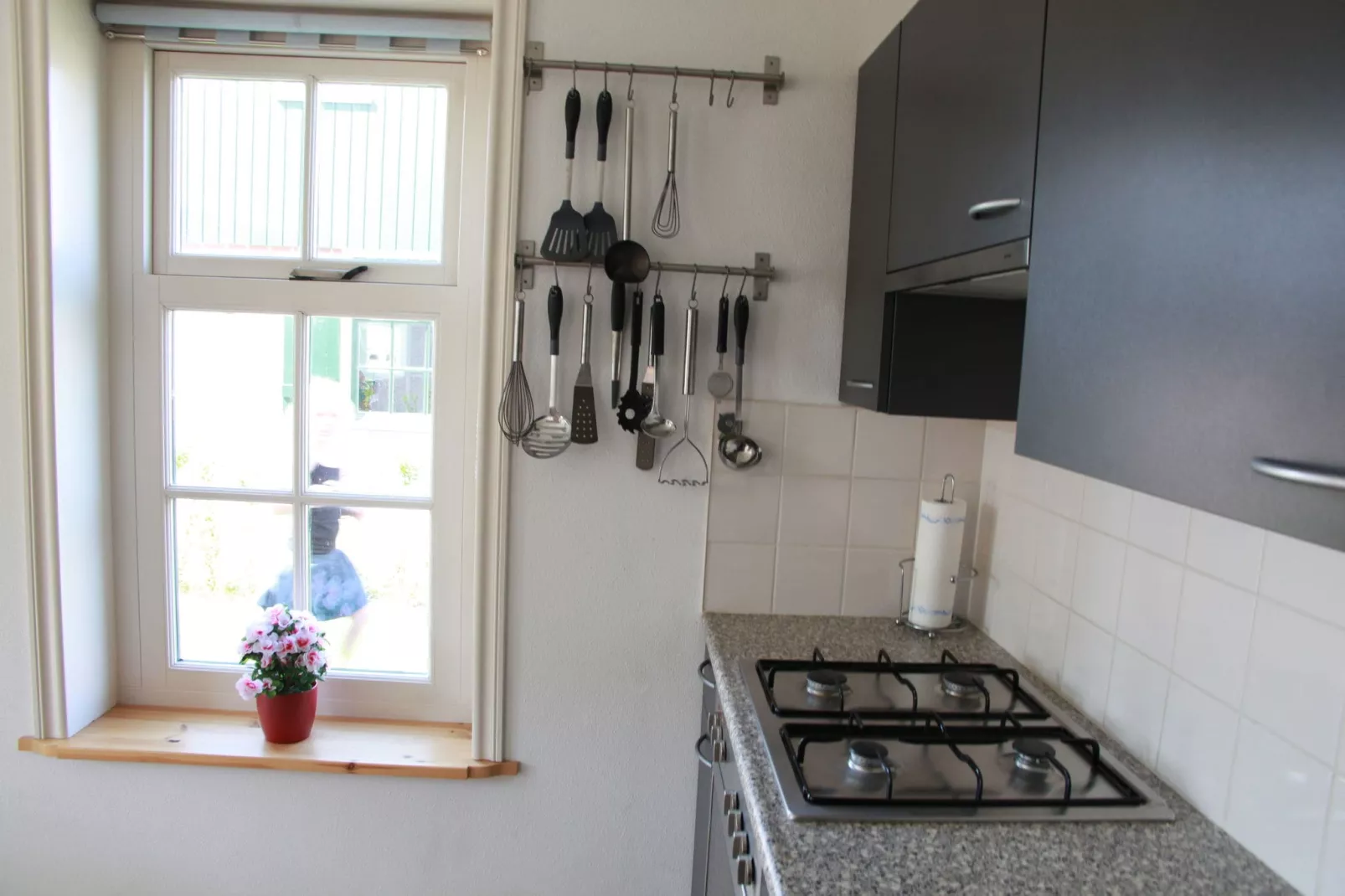 Recreatiepark Wiringherlant - Villa 13-Kitchen