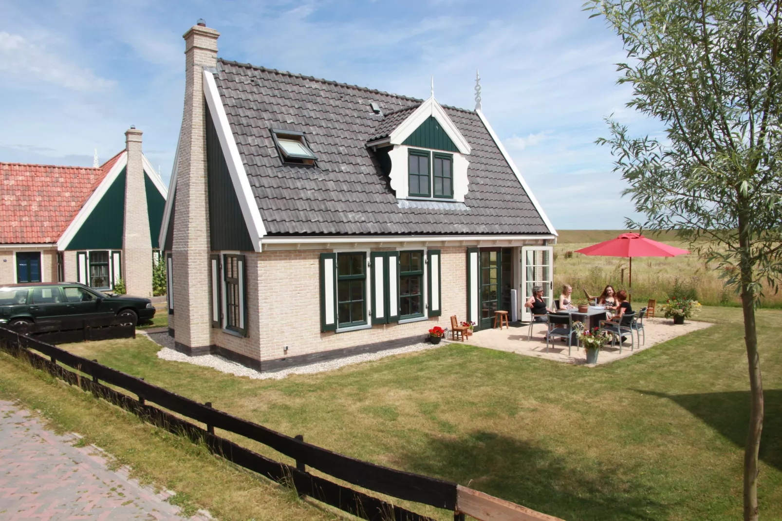 Recreatiepark Wiringherlant  - Villa 10-Exterior summer