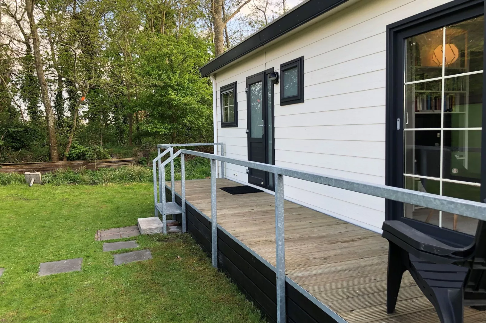 Recreatiepark Wiringherlant - Wiringher Chalet 94-Exterior summer
