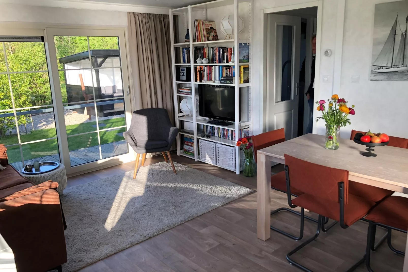 Recreatiepark Wiringherlant - Wiringher Chalet 94-Living room