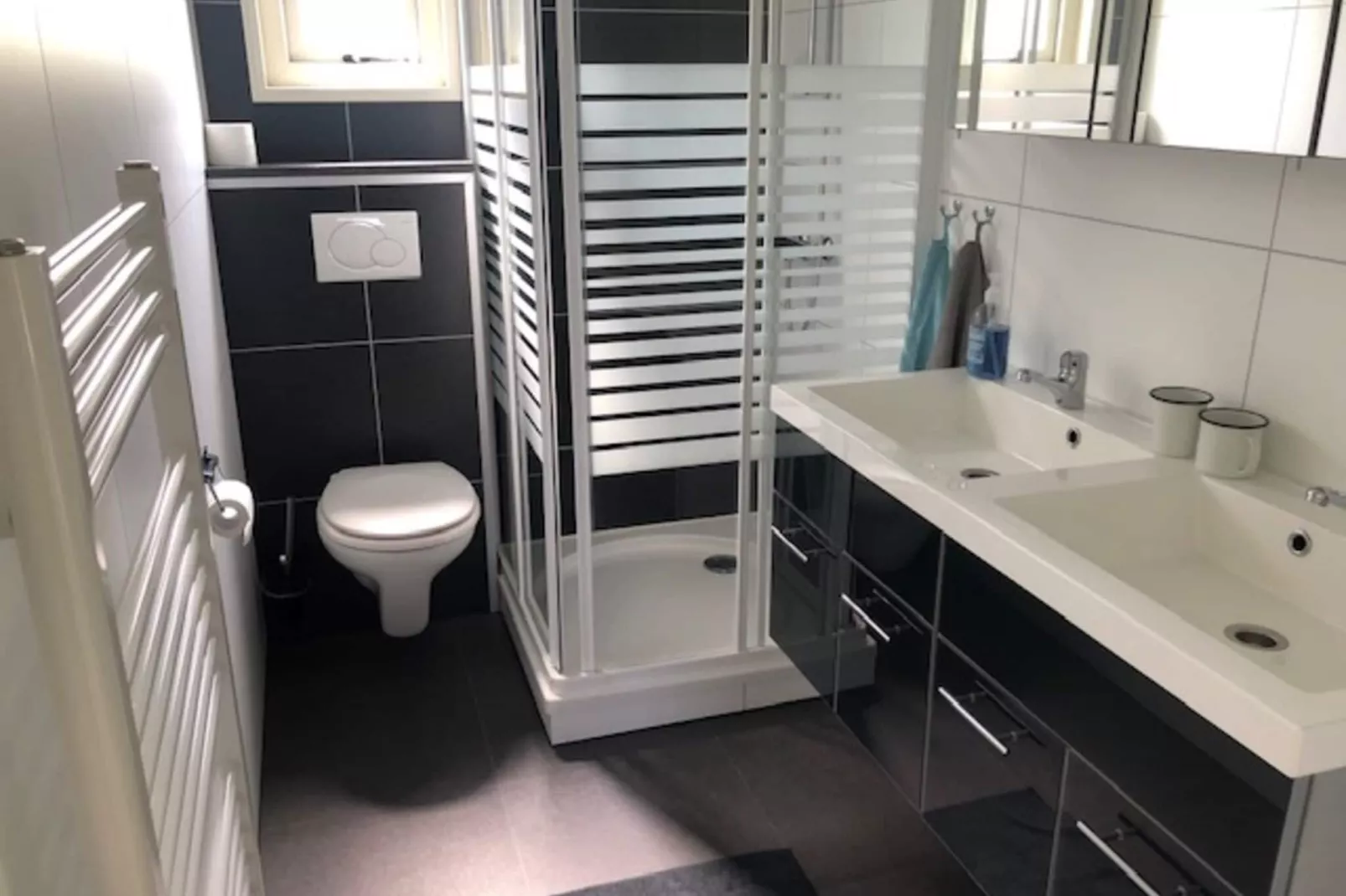 Recreatiepark Wiringherlant - Wiringher Chalet 94-Bathroom