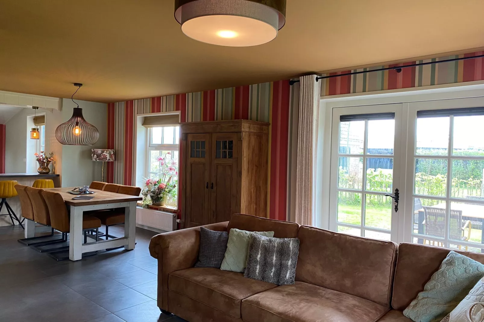 Recreatiepark Wiringherlant - Wiringher Villa 17-Wohnzimmer