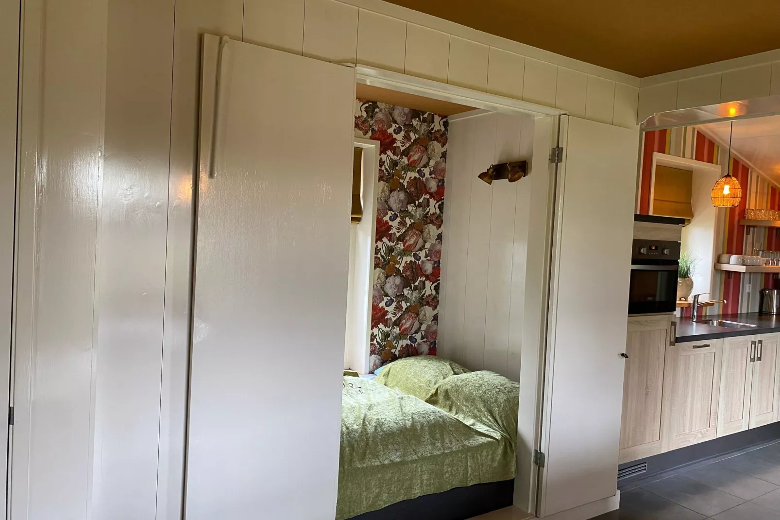 Recreatiepark Wiringherlant - Wiringher Villa 17-Wohnzimmer