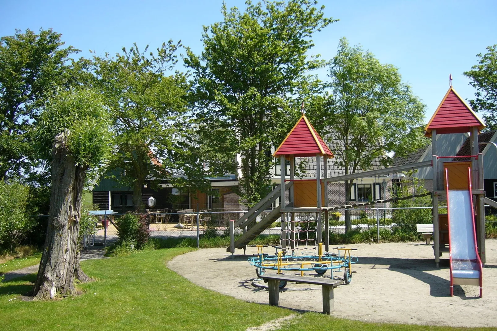 Recreatiepark Wiringherlant - Wiringher Villa 17-Parkeinrichtungen