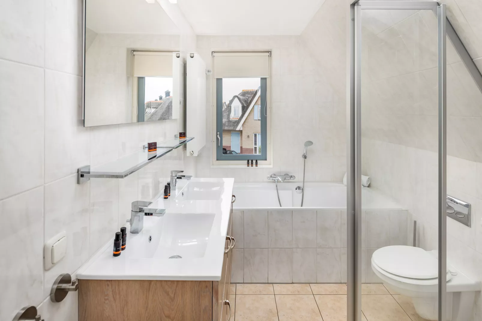 Vakantiepark Duynzicht 1-Bathroom