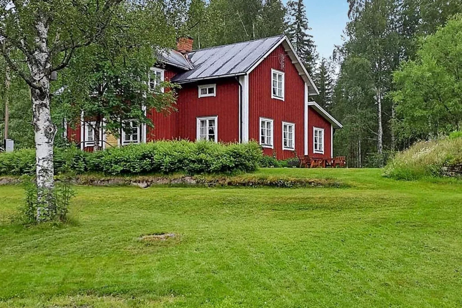 Historic Charm in Varmland Oasis-By Traum-Outdoor