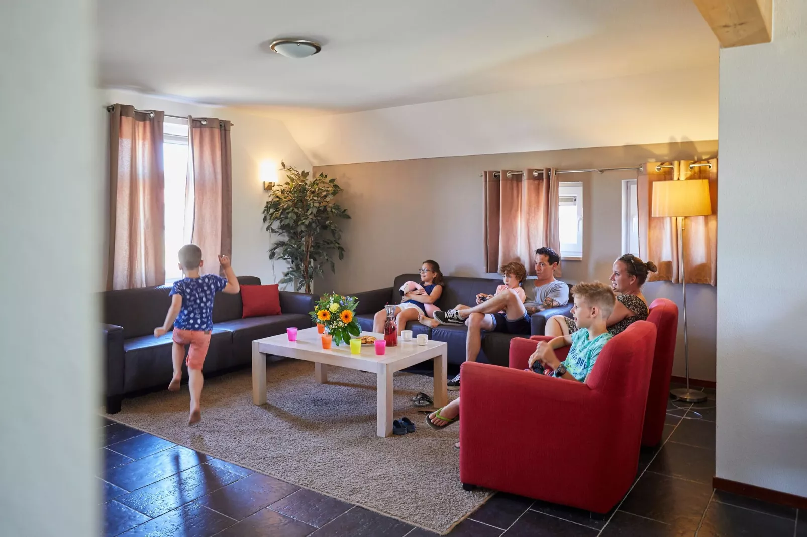 Buitenhof De Leistert 10-Living room