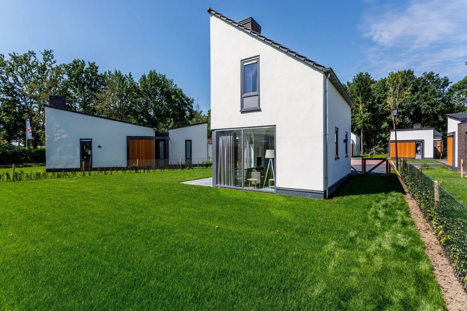 Buitenhof De Leistert 22-Gärten Sommer