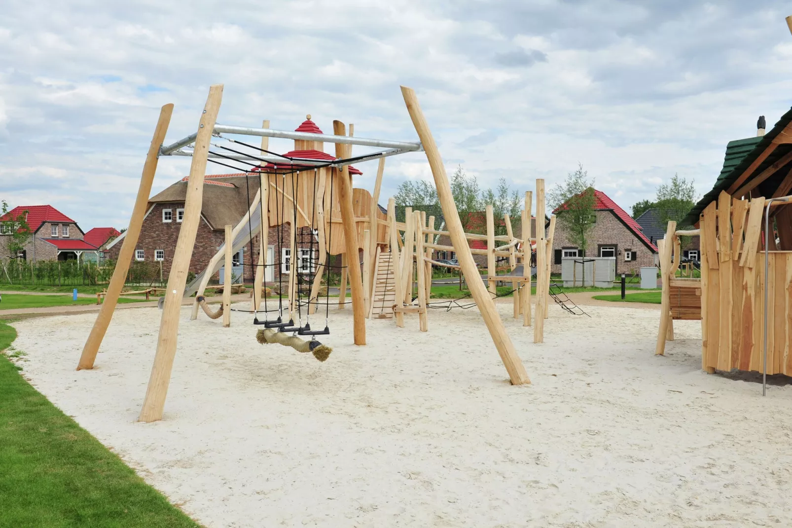 Buitenhof De Leistert 30-Park facilities
