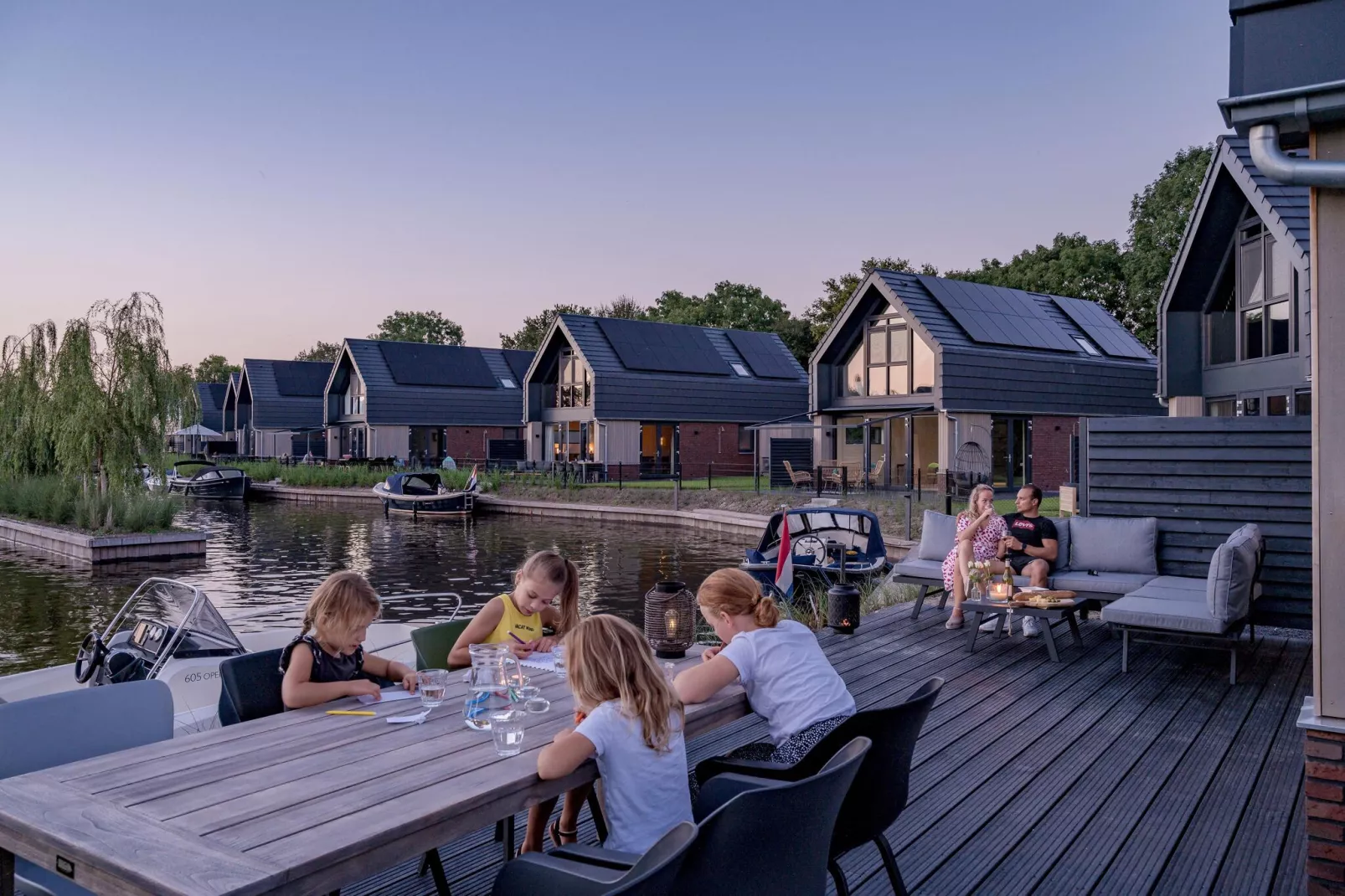 Watervilla Acht-Ambiente