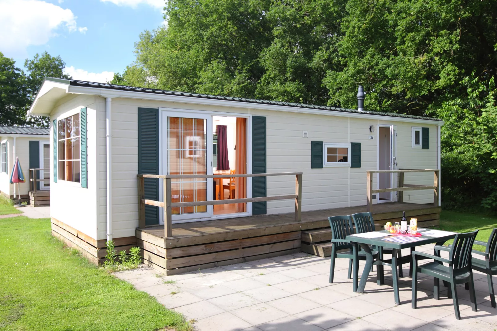 Vakantiepark Hunzedal 13-Außenbereich Sommer