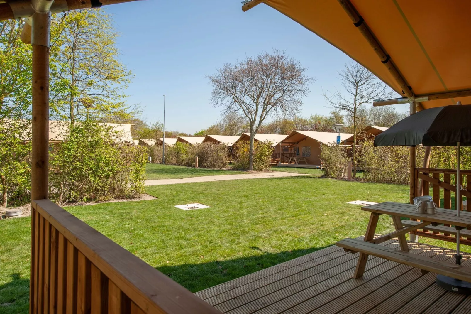 Vakantiepark Hunzedal 17-Terrassenbalkon