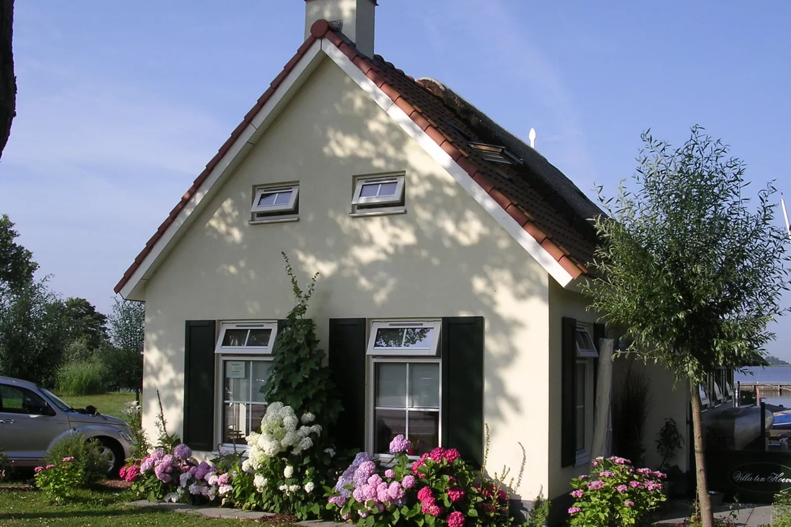 Villa ten Hoeve-Exterior summer