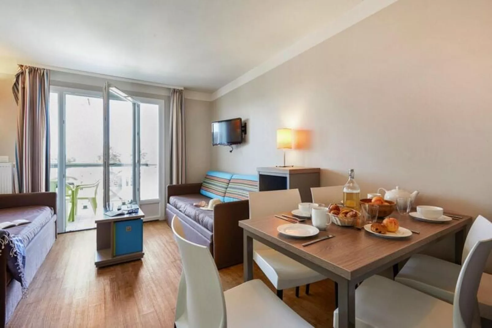 Residence Le Chant des Oiseaux Courseulles-sur-Mer - 24 Standard Apt 4 p - 1 bedroom-Living room