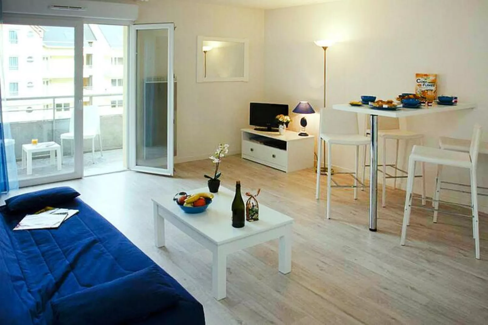Residence Les Isles de Sola Grandcamp // T3 BALCON / 3 pcs 50 à 60 m2 T3 AVEC balcon ou terrasse-Living room