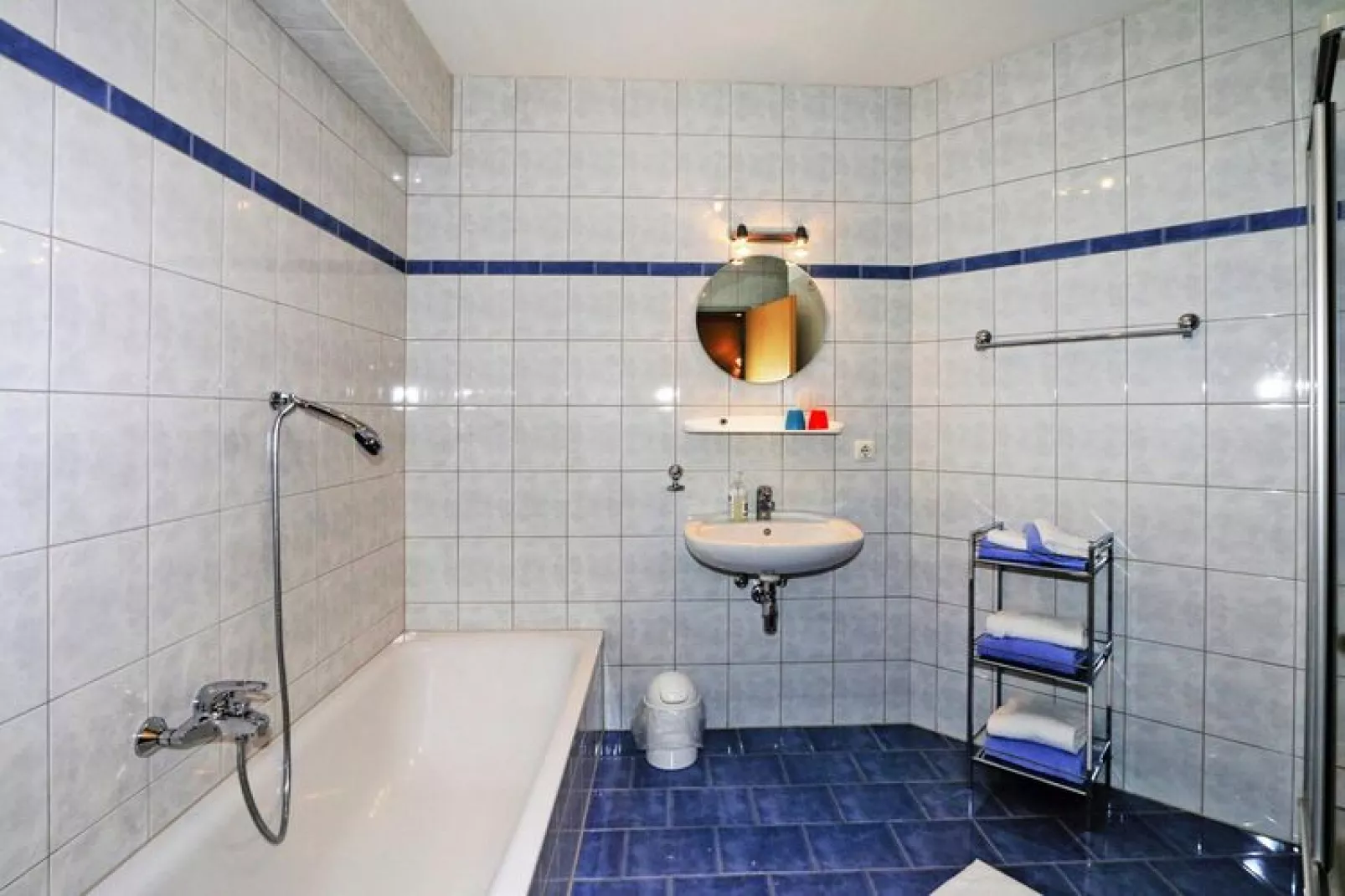 Wirtlerhaus Bichlbach - 6 Personen-Badezimmer
