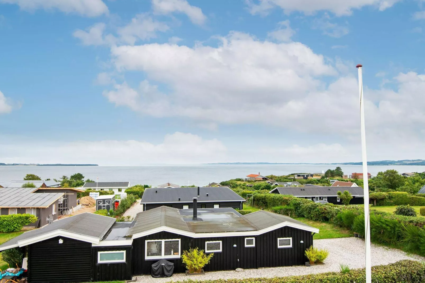 6 person holiday home in Ebeltoft